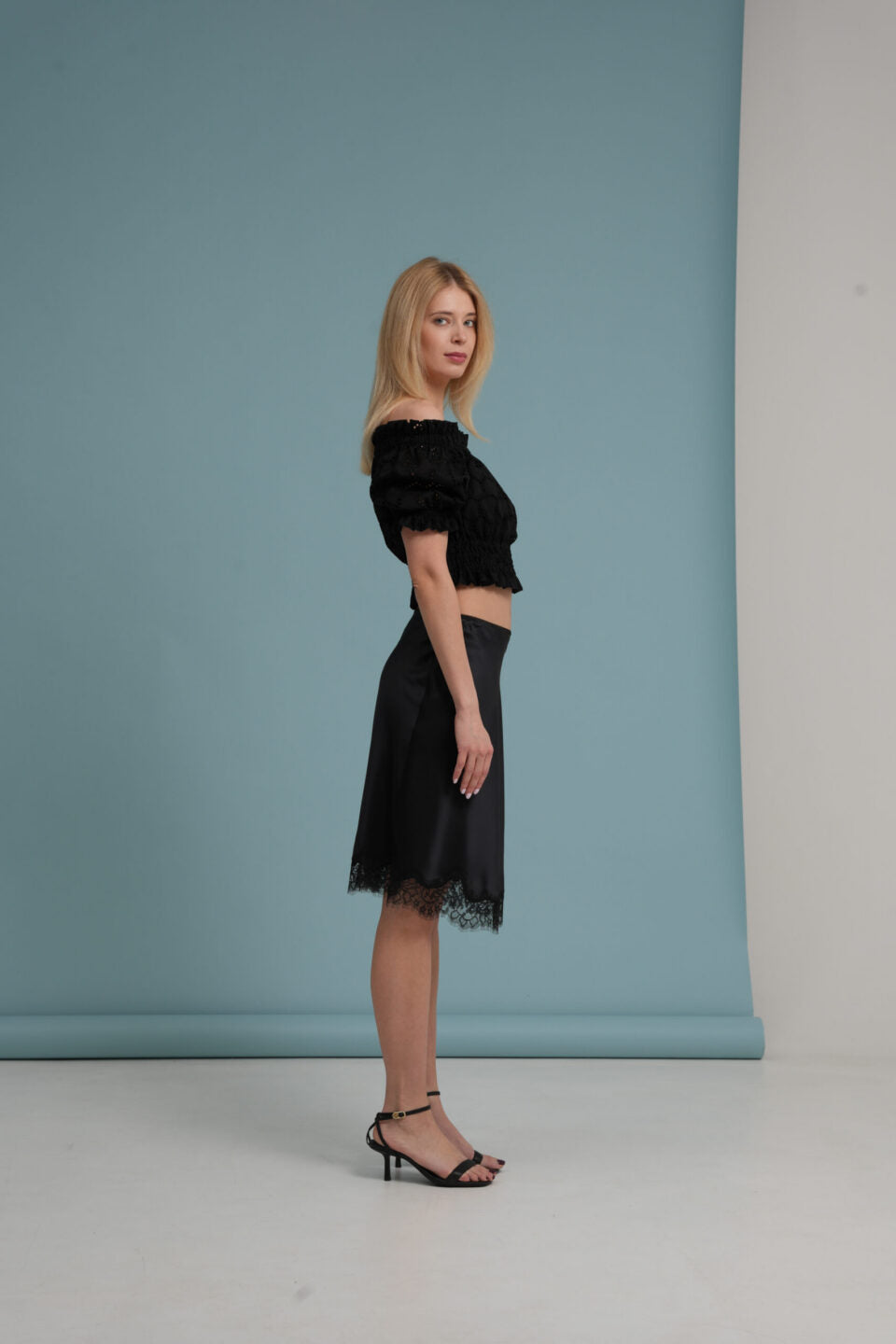 Broderie de Angles Top