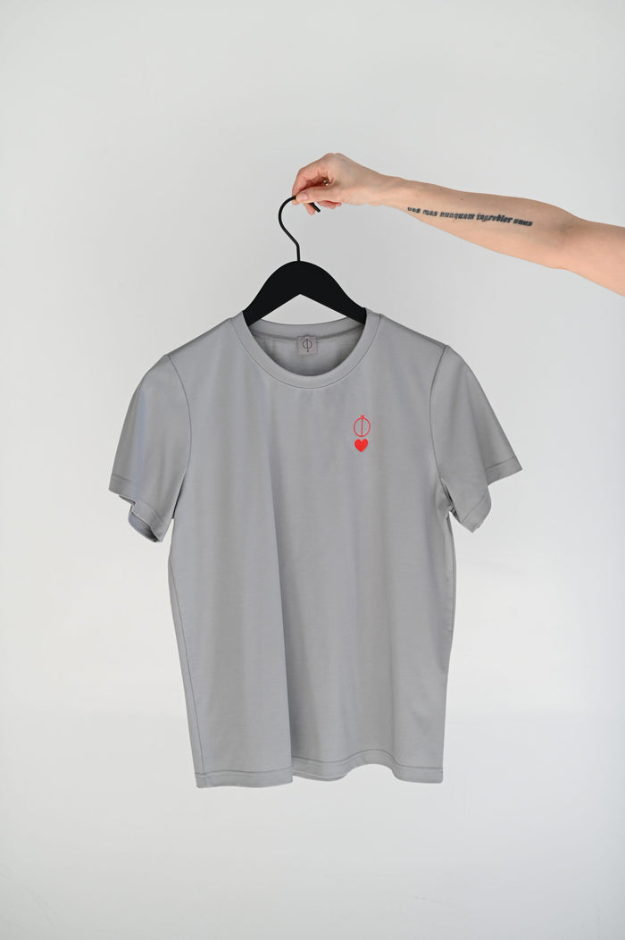 T-shirts & Bodysuits