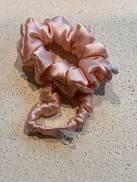 Natural Silk Scrunchie
