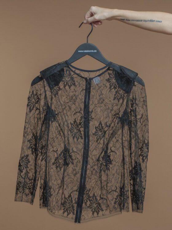 Chantilly lace top. Black.