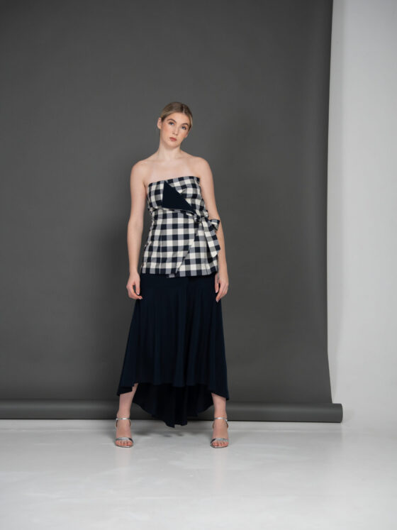 Silk skirt. Dark blue.