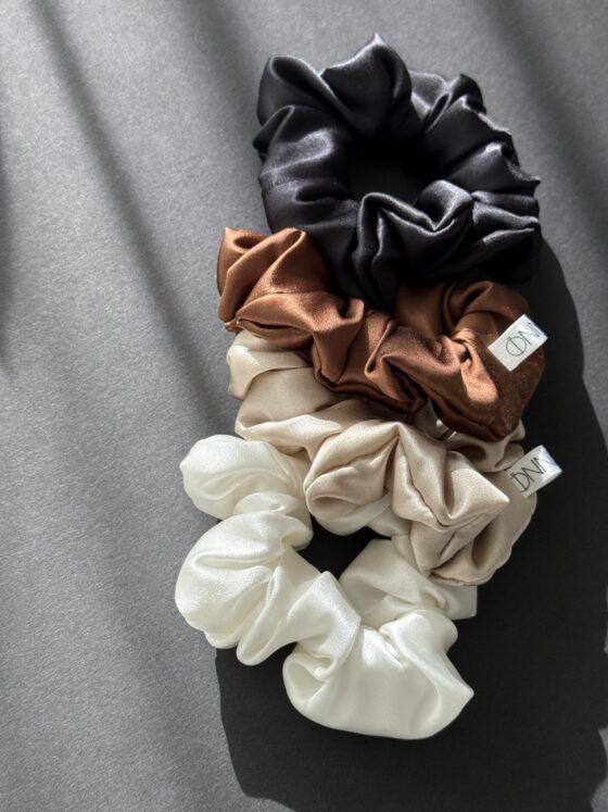 Natural silk scrunchie. Quartet.