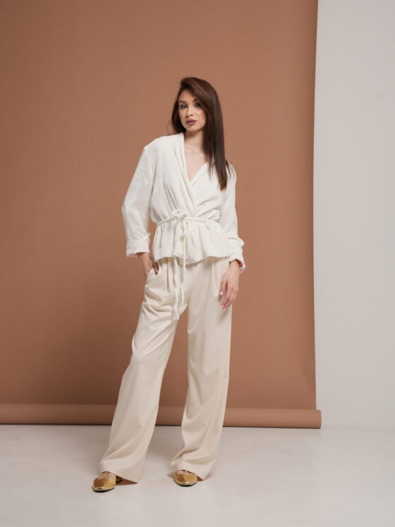 Silk velvet Jacket. White.