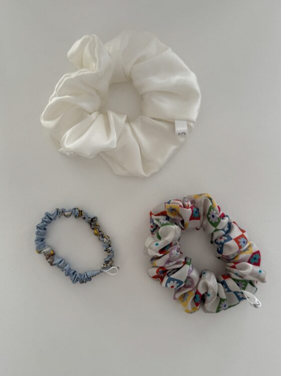 Natural silk scrunchie. Trio.