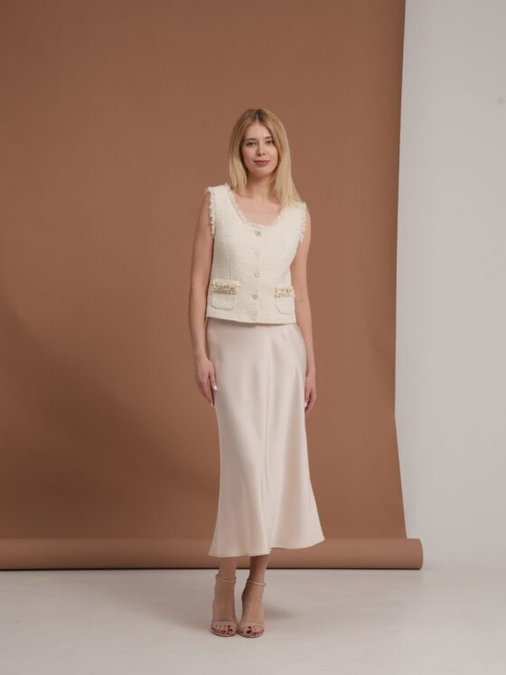 Viscose skirt. Cream.